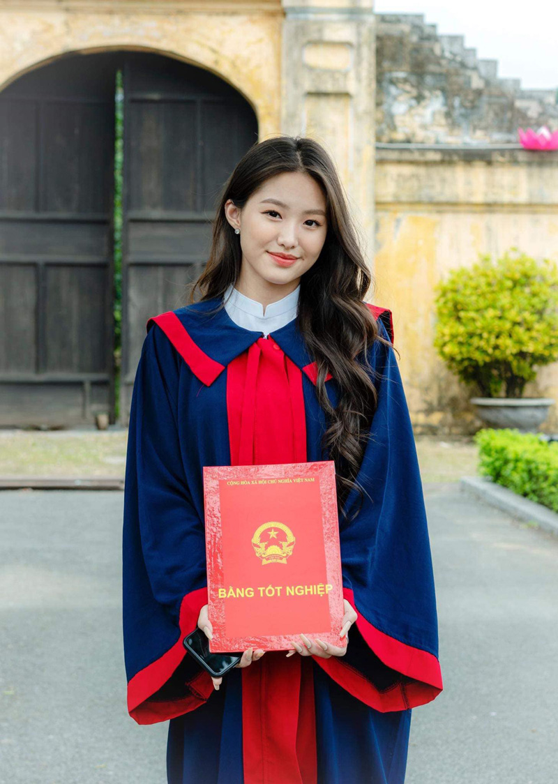 Surprised beauty of the beautiful daughter of Kim Hue Volleyball - Photo 8