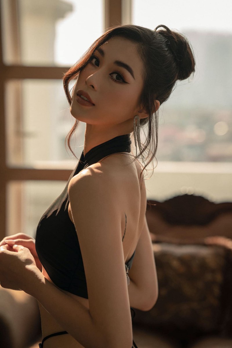 Dang Thu Huyen volleyball beauty causes netizens fever because the new set of photos is too sexy - Photo 3