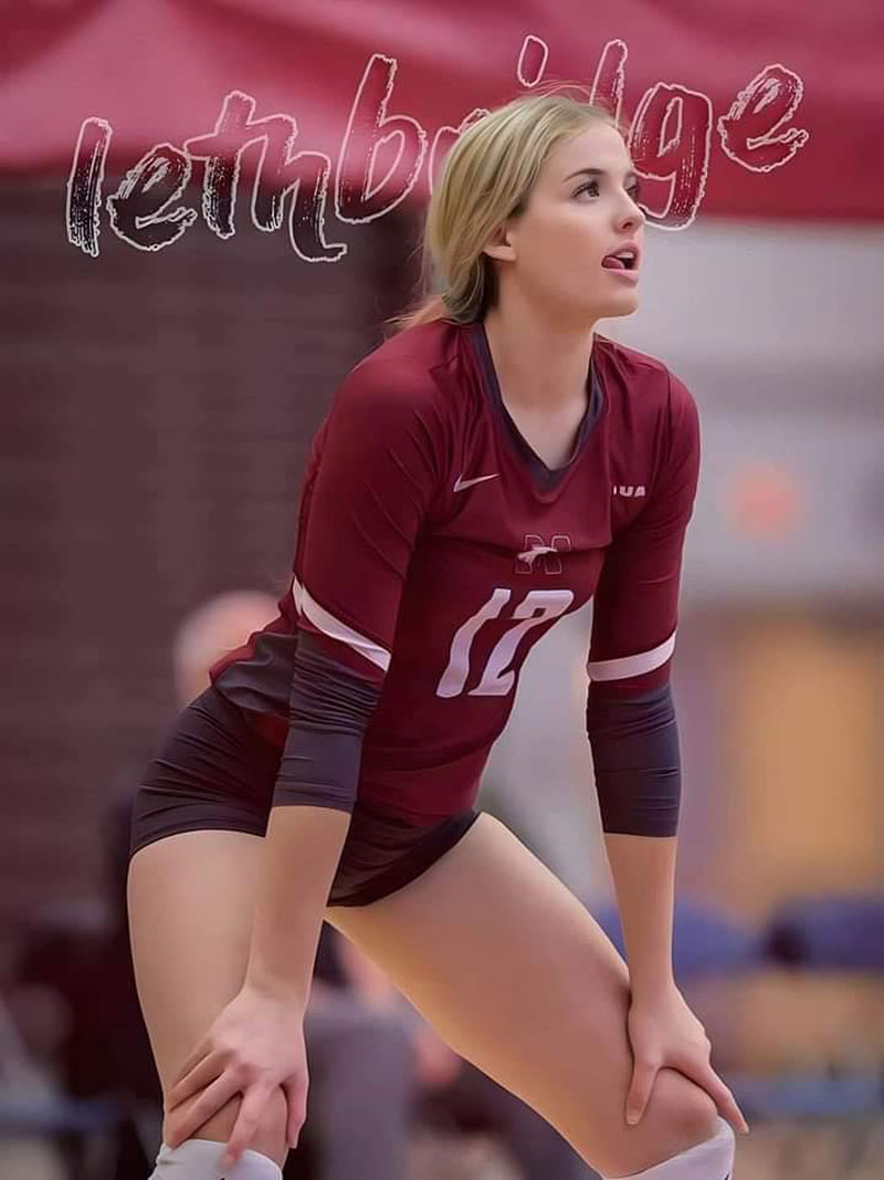 Surprised beauty of the beauty of the foggy volleyball - Photo 6