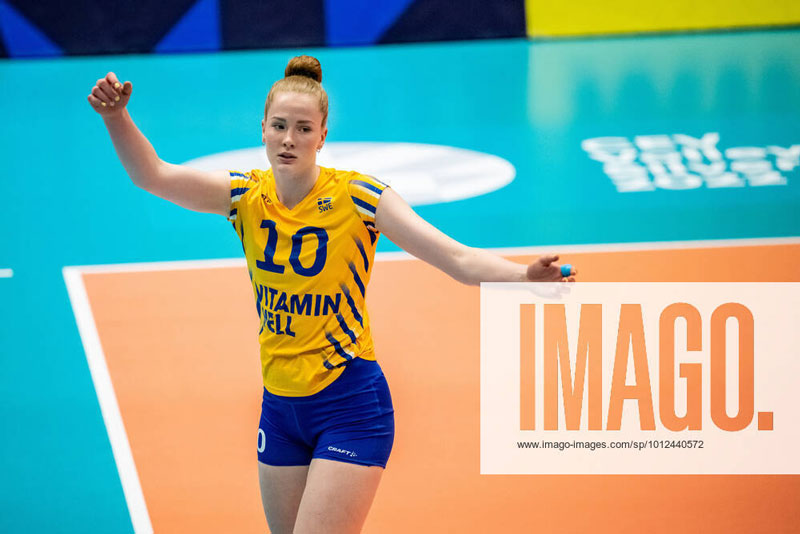 Fascinating the beauty of the volleyball, the best honored in Europe - Photo 4