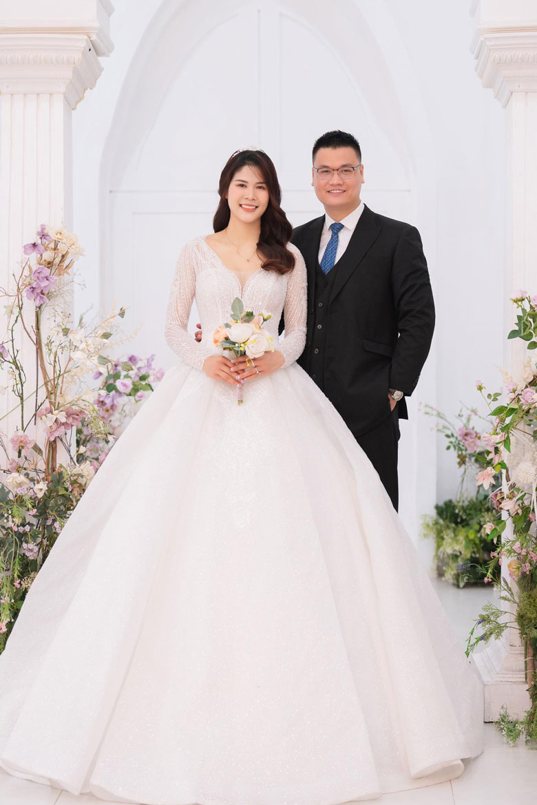 Watch the beautiful wedding picture of Bui Thi Nga before the SEA Games 31 - Photo 4