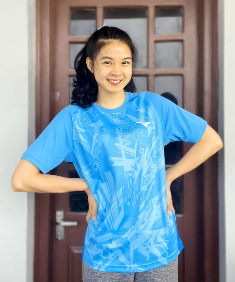 Chu Thi Ngoc volleyball doll is radiant in everyday outfit - Photo 7
