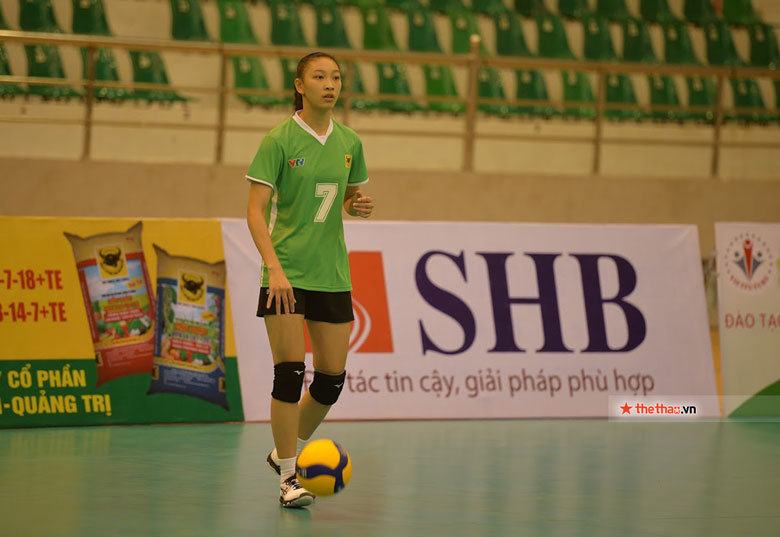 The unfortunate beauty at the volleyball tournament 2021 - Photo 3