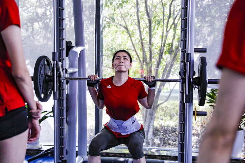 Bunch of photos: The beautiful female volleyball people causes fever when heavy weights - Photo 2