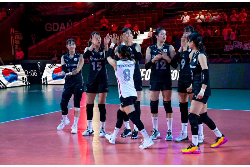 Korean women's volleyball ends a series of 18 matches, raising hope to go to Olympic - Photo 2
