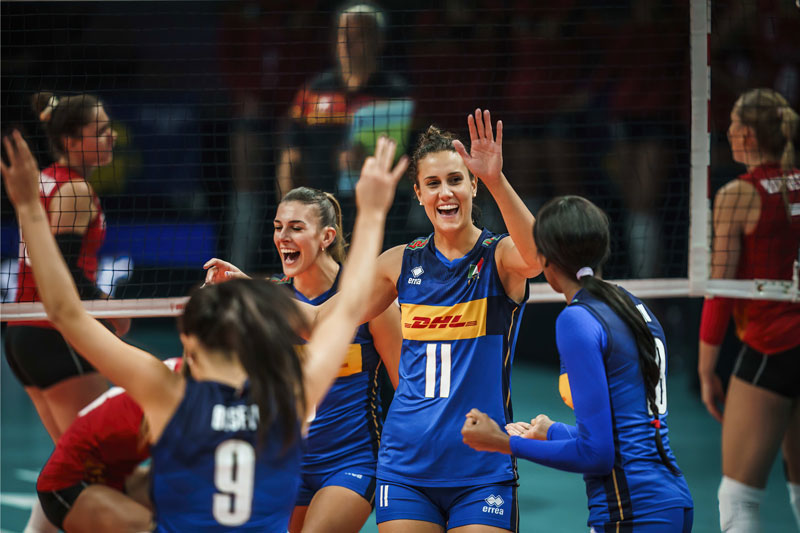 Thailand lost quickly, Egonu and his teammates almost 'hugged' before Belgium - Photo 2