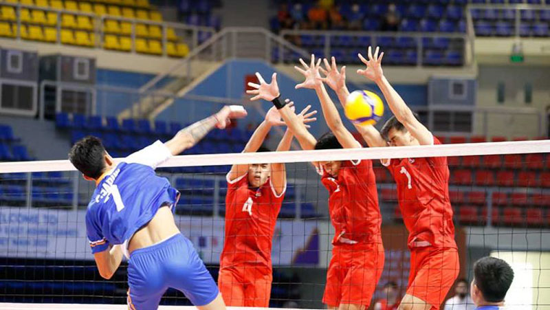 Cambodian volleyball 'plays big' for ambition at SEA Games 32 at home - Photo 2