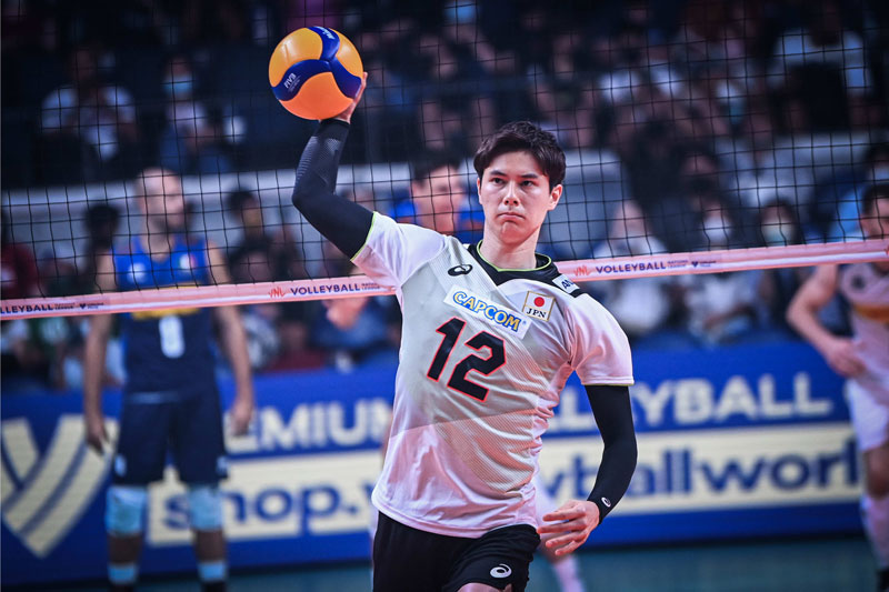 'Young idol' shining, Japanese dramatic winning 'big man' at VNL 2022 - Photo 2