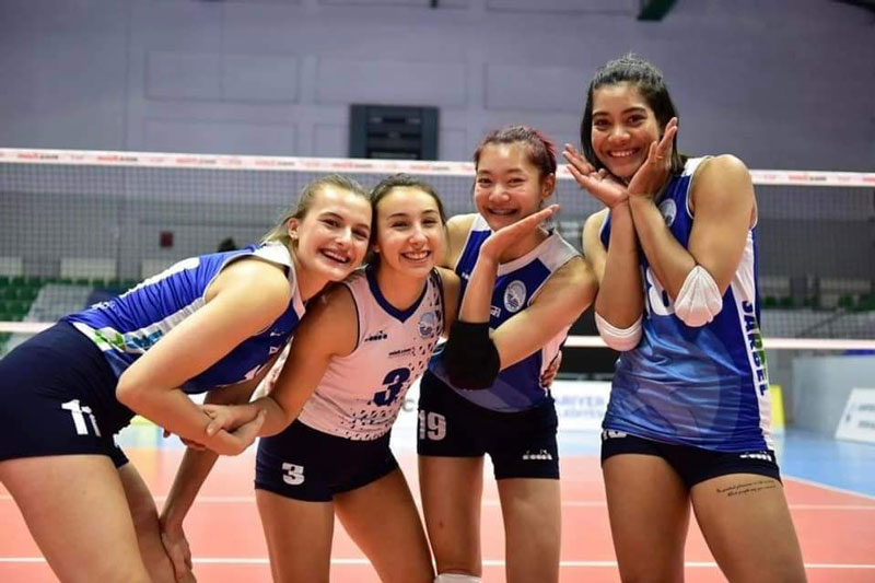 The 'carved' of Vietnamese women's volleyball summoned 32 athletes to win the SEA Games 31 - Photo 2