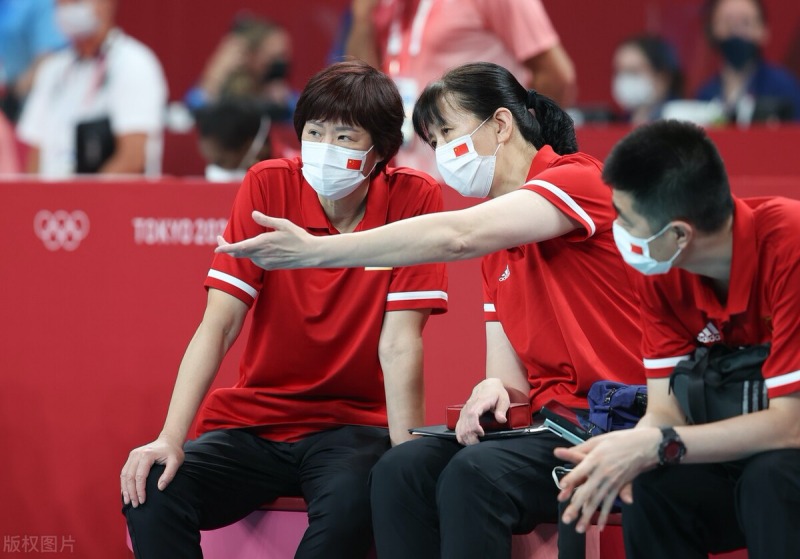 Who is the replacement of Lang Ping as a Chinese female volleyball coach? - Photo 2