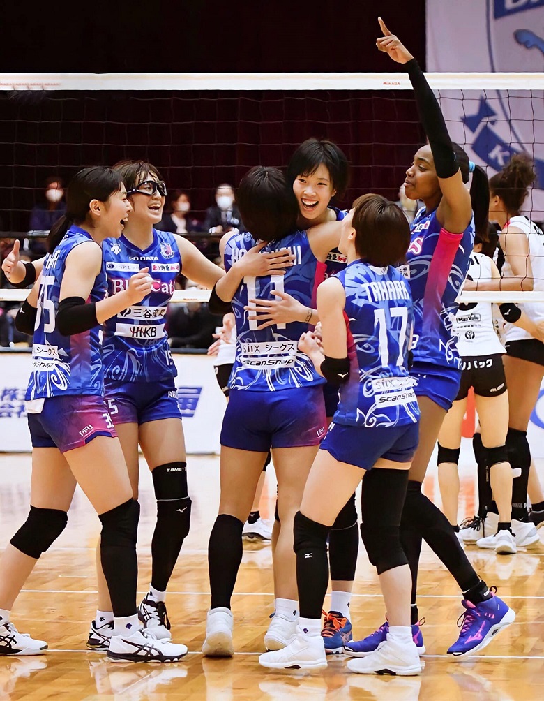 Thanh Thuy shines still cannot save the home team from painful defeat - Photo 3
