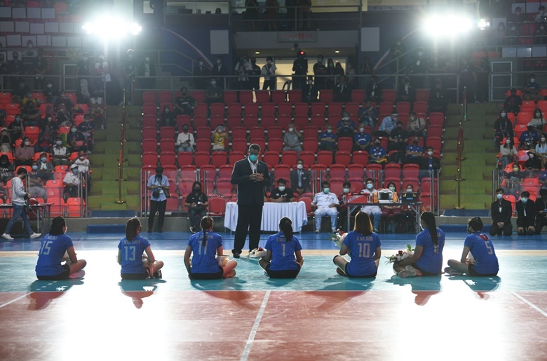 Pictures of emotional match farewell 7 athletes Legend of Thai women's volleyball - Photo 11