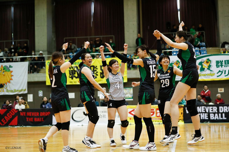 'Asian dinosaurs' over 2m causes a fever of Japanese volleyball tournament - Photo 1