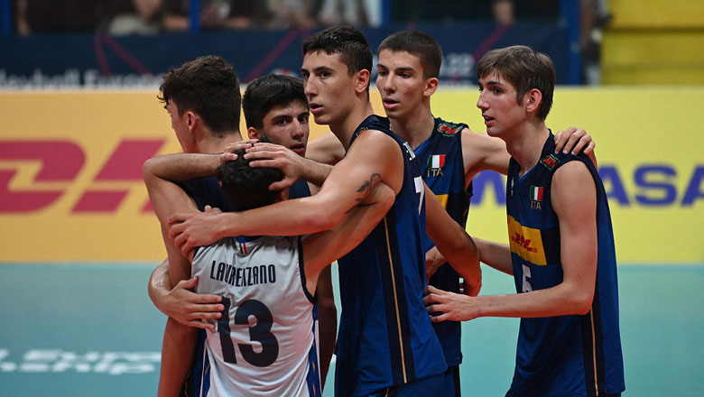 'Go to the top' U20 Europe, Italian volleyball championship 8 consecutive prizes - Photo 1