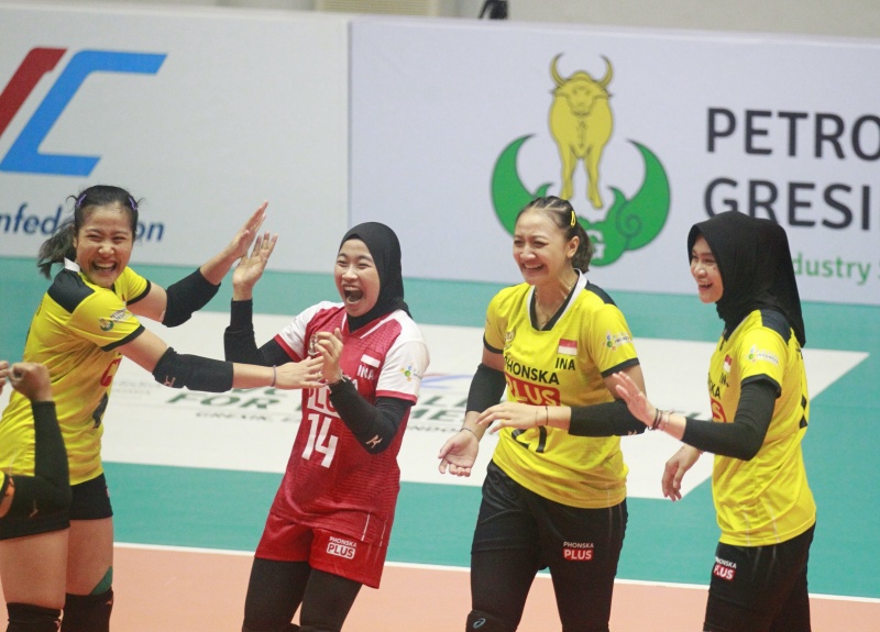Being opposed by the Indonesian women's volleyball clubs, bringing the youth team to the championship with Vietnam? - Photo 1