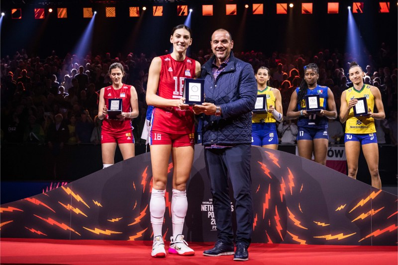 The second boskovic jerked the MVP, Egonu pityed with white hands - Photo 1