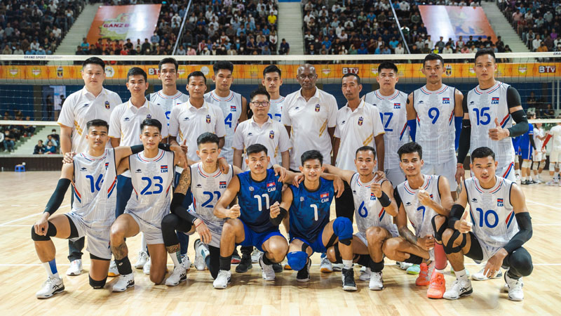 Cambodian men's volleyball aims to win gold medal SEA Games 33 in Thailand - Photo 1