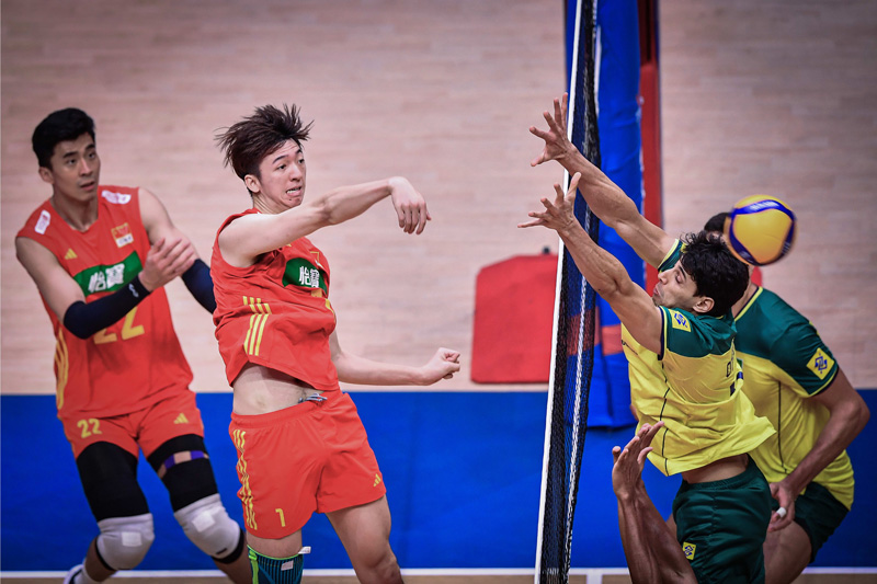 Chinese men's volleyball teams lost to Brazil quickly, ranked last in Volleyball Nations League 2023 - Photo 1