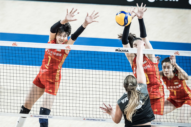 Chinese women's volleyball crushed the opponent on the 2nd week of Volleyball Nations League 2023 - Photo 1