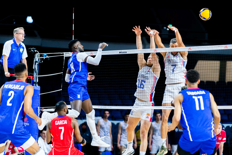 Cuban men's volleyball team almost created a shock against Serbia in Volleyball Nations League 2023 - Photo 1