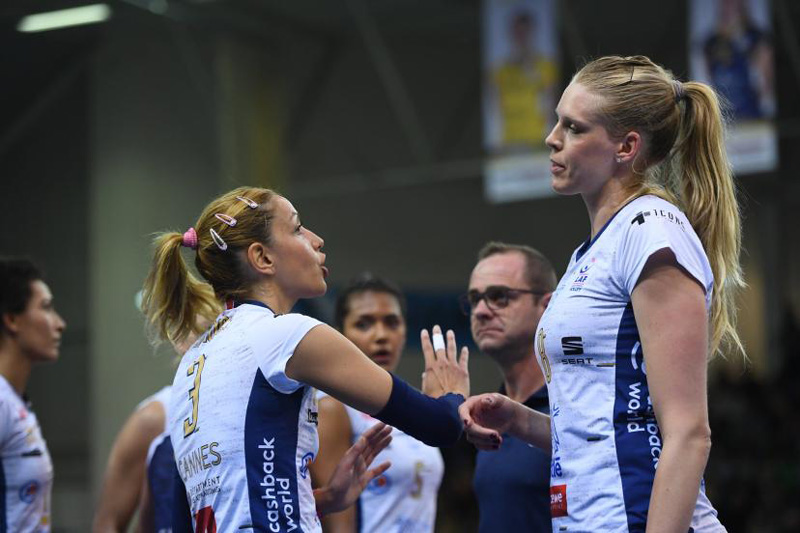 French volleyball team called 'Volleyball dinosaurs' nearly 2m Vietnam at FIVB Challenger Cup 2023 - Photo 1