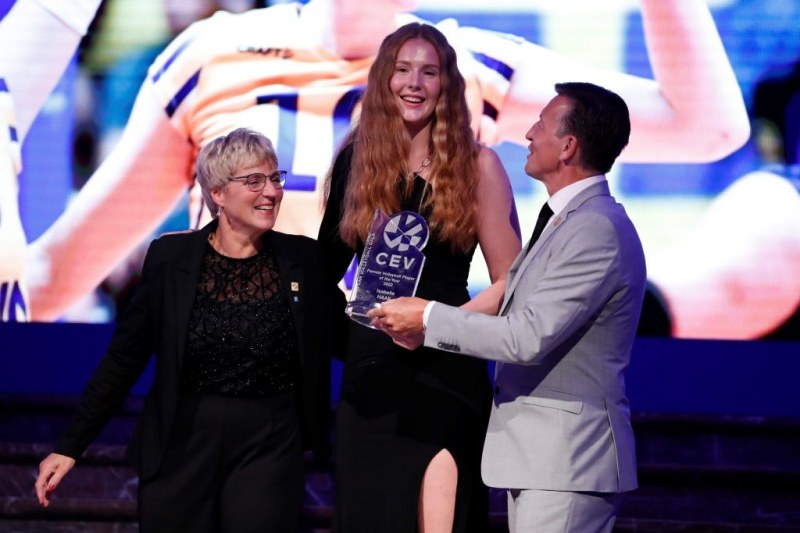 Honor European volleyball: Swedish beauty, Polish hero receive award - Photo 1