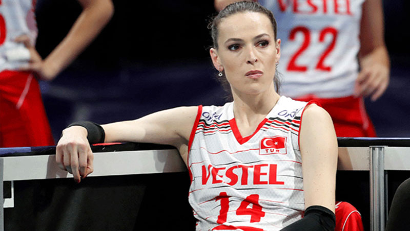 Legend of Turkish women's volleyball in emergency hospital: Revealing the cause - Photo 1