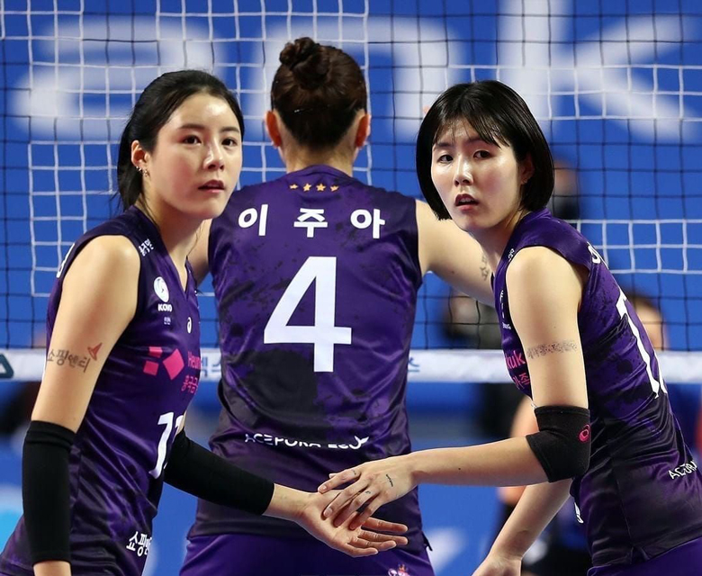 Overcoming difficulties to Greece, the beauty of Korean volleyball meets black fortune - Photo 2