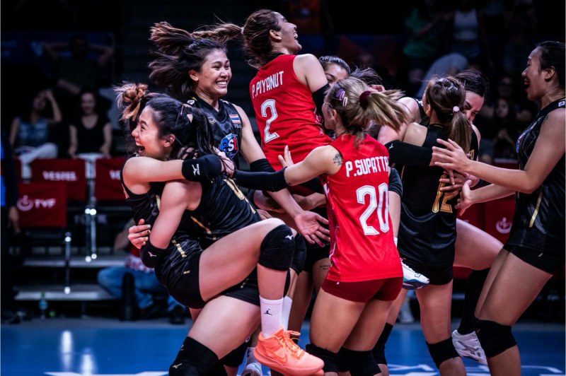 Recruiting Thai women's volleyball to win a tall opponent in Volleyball Nations League 2023 - Photo 1