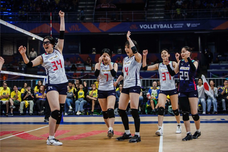 Recruitment of Japanese women's volleyball reigning the Olympic gold medal in Volleyball Nations League 2023 - Photo 1
