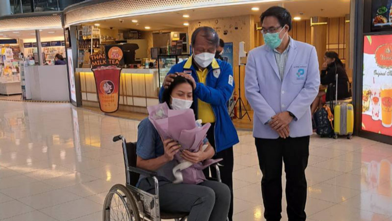 Thai women's volleyball star after injury at VNL 2022 - Photo 1