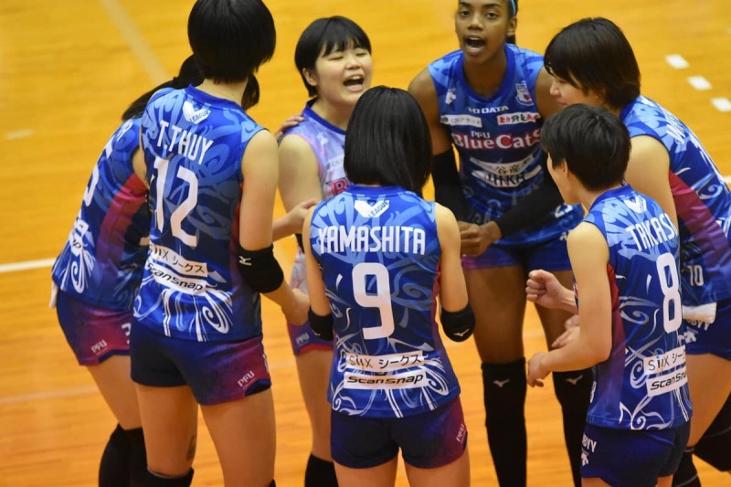 Thanh Thuy closed the Japanese national championship volleyball tournament with a fast defeat - Photo 1