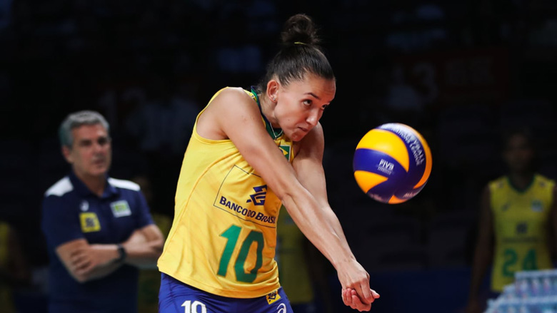 The Brazilian Women's Volleyball Team, draw 2 superstars right before the match at Volleyball Nations League 2023 - Photo 1