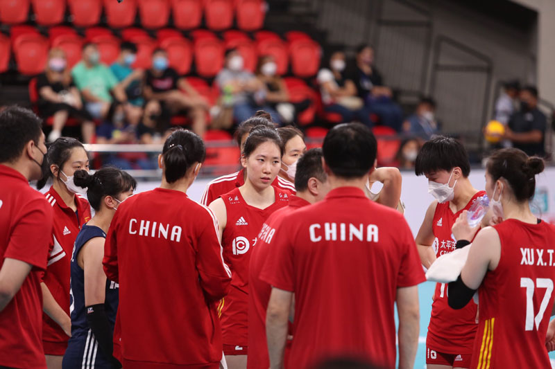 The Chinese women's volleyball team wears a mask: Revealing the cause of controversy? - Photo 1
