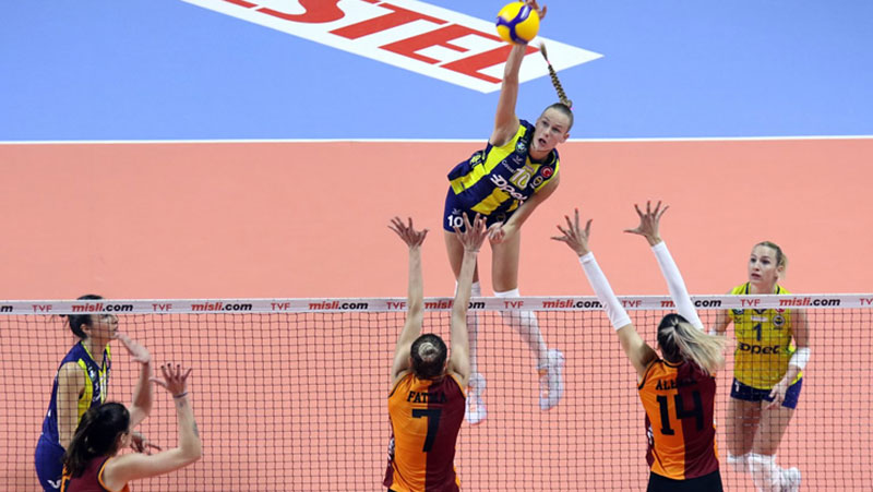 The audience was banned from the yard to cheer the Russian volleyball god: Why? - Photo 1