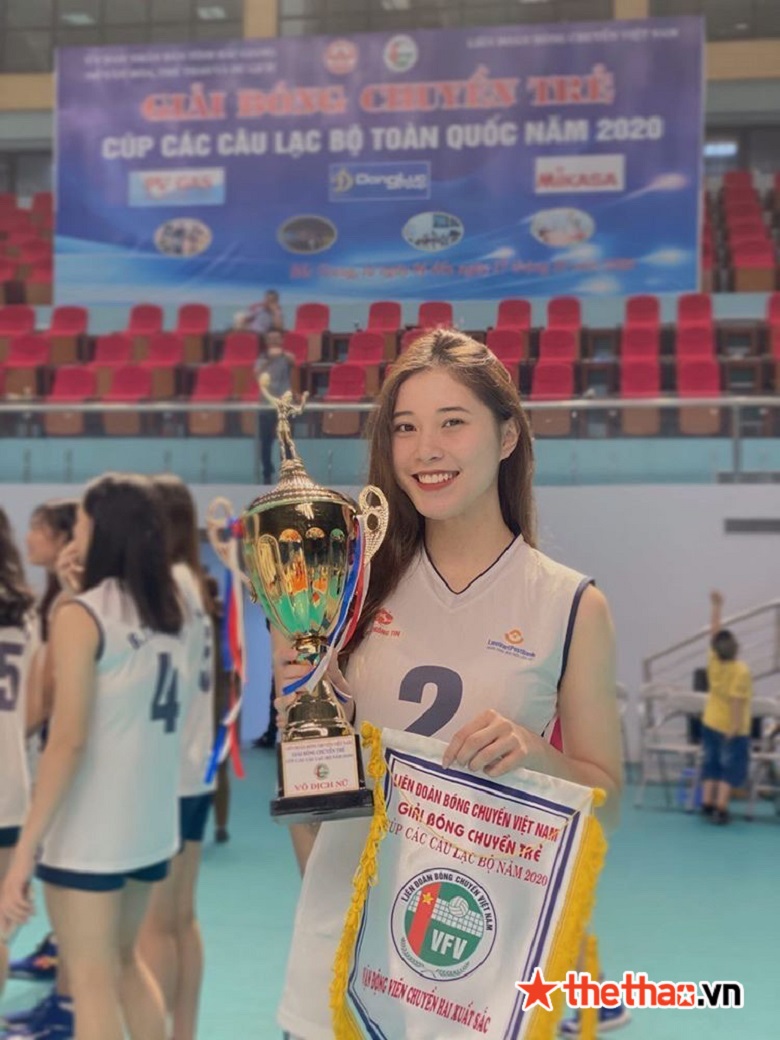 Top 5 hottest female volleyball players in Vietnam 2021 - Photo 1