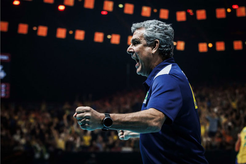 Turkish volleyball peek at Brazilian coach for medal dream - Photo 1