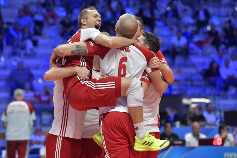 When is the world championship tournament, how many teams? - Photo 1