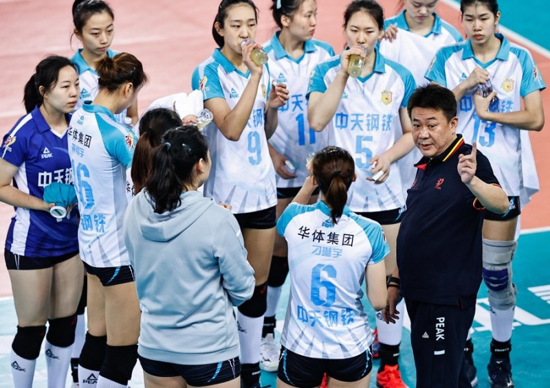 Who is the replacement of Lang Ping as a Chinese female volleyball coach? - Photo 1