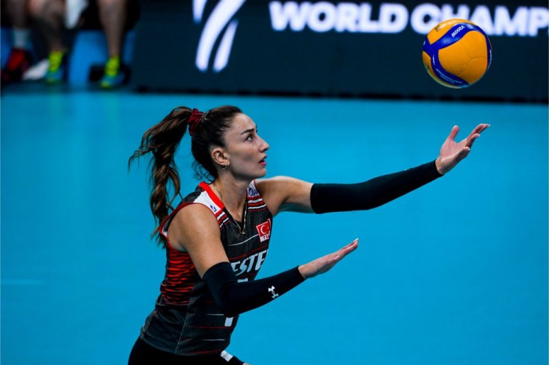 Why is Turkish female volleyball harassed, what does the culprit declare? - Photo 1